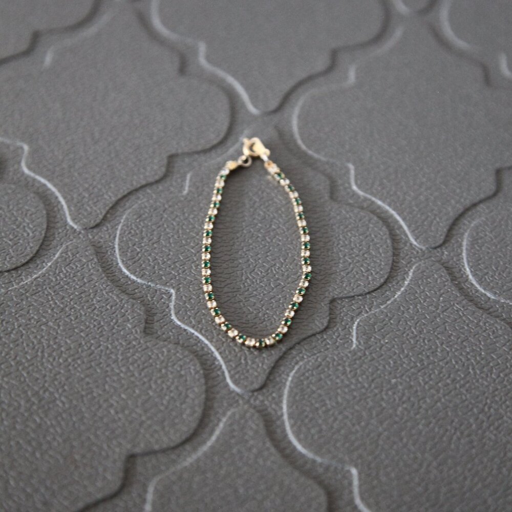 Vintage Avon emerald and opal costume jewellery